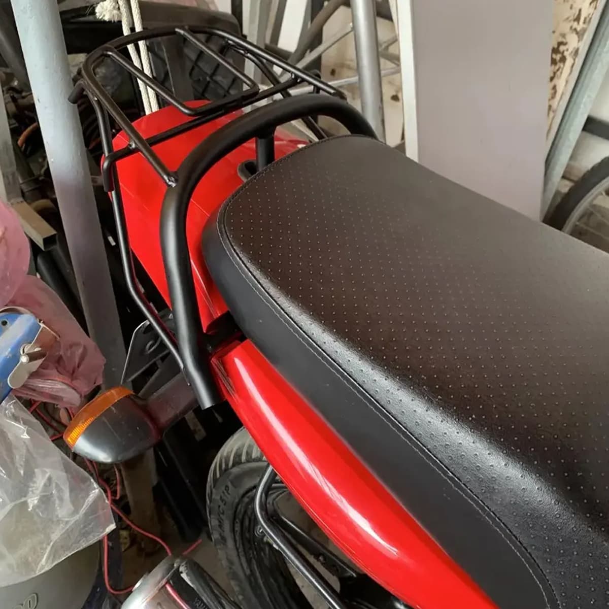 Parrilla trasera negra para Yamaha YBR125 2